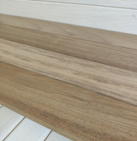 Полок из Термо-Абаша 25х180 мм